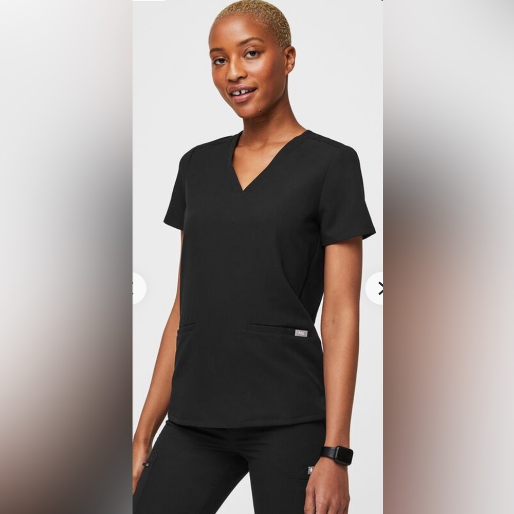 FIGS scrub top